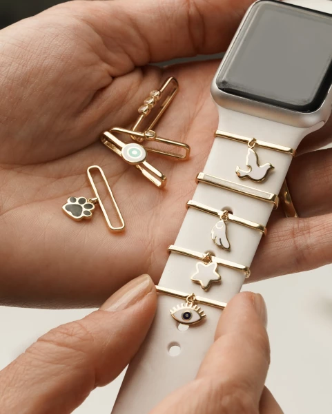 آویز Apple Watch ردپا با میناکاری مشکی